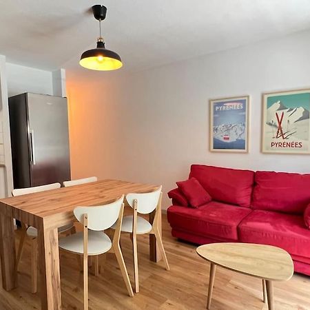 T3 Centre Ville Avec Parking, Balcon Et Wifi. 5P. Cauterets Exteriör bild