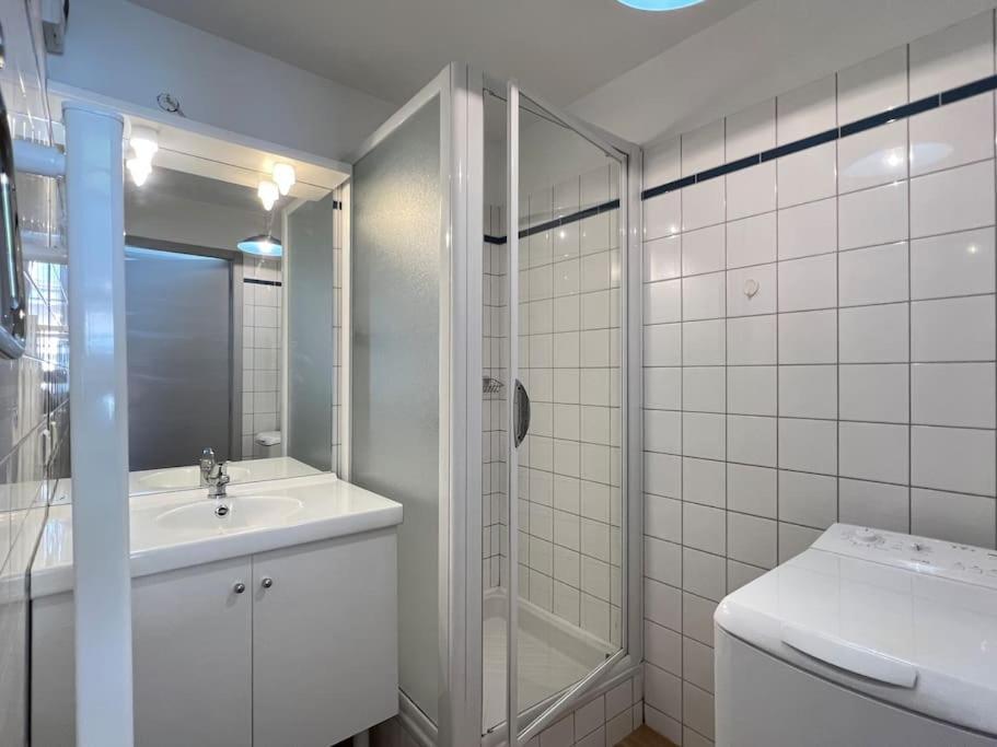 T3 Centre Ville Avec Parking, Balcon Et Wifi. 5P. Cauterets Exteriör bild